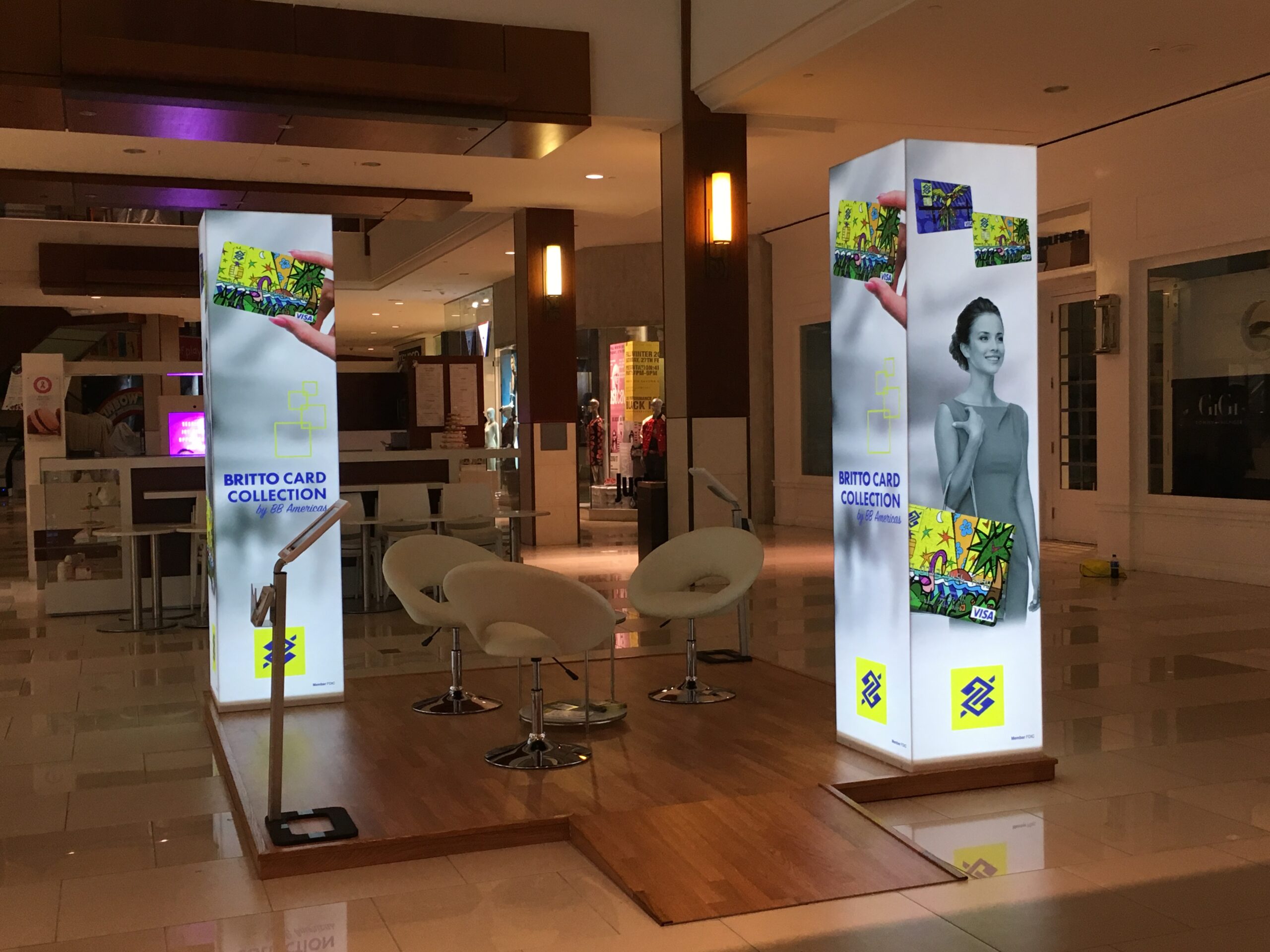 305 Expo Group work environment